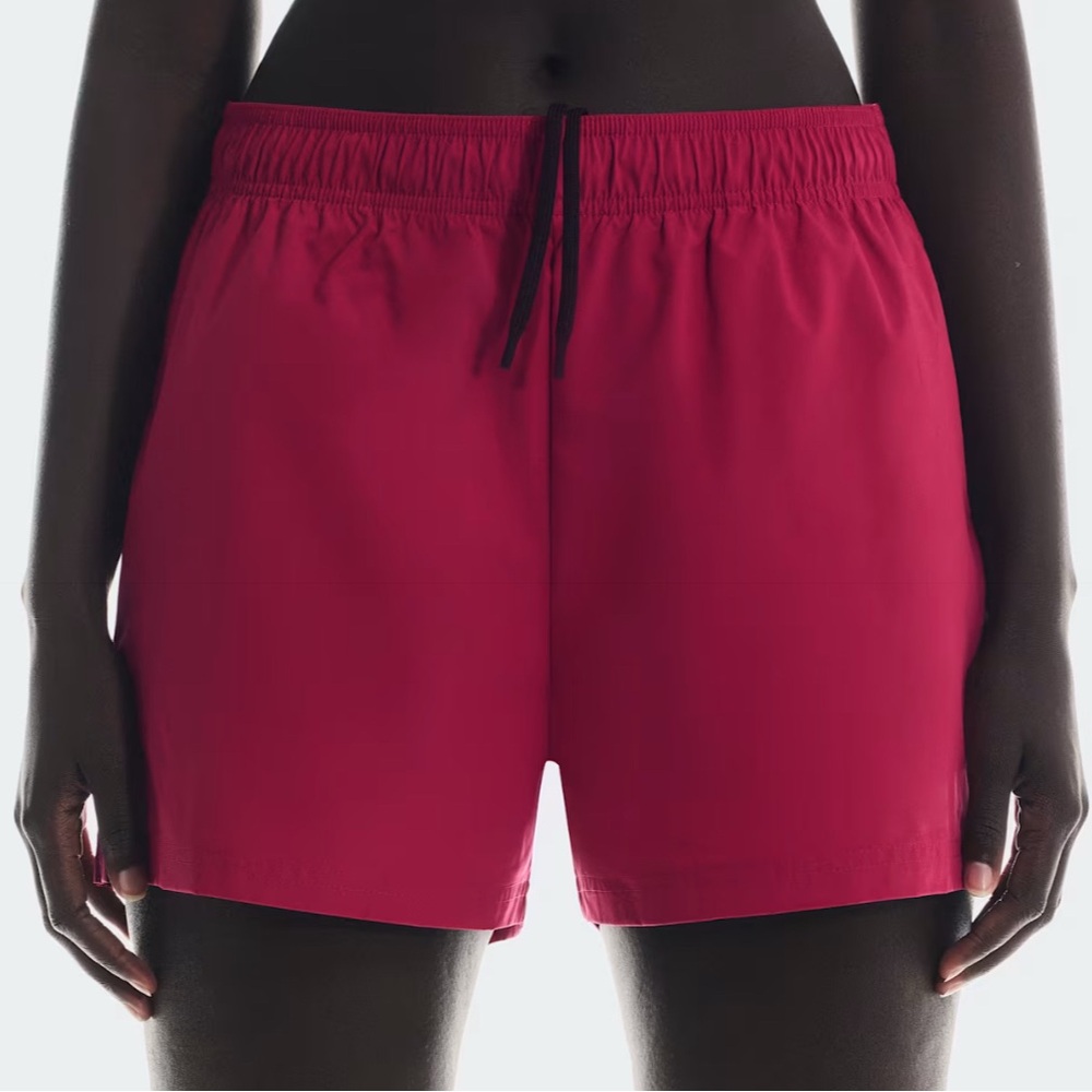 NWT [On Running] 3" Core Drawstring Athletic Shorts in Grenadine Women’s S - Picture 2 of 12